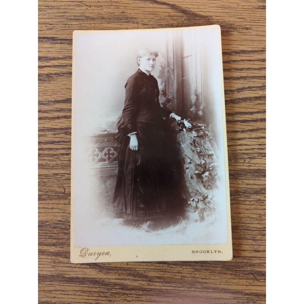 Antique Cabinet Card Victorian Woman Portrait Duryea Brooklyn New York Photo
